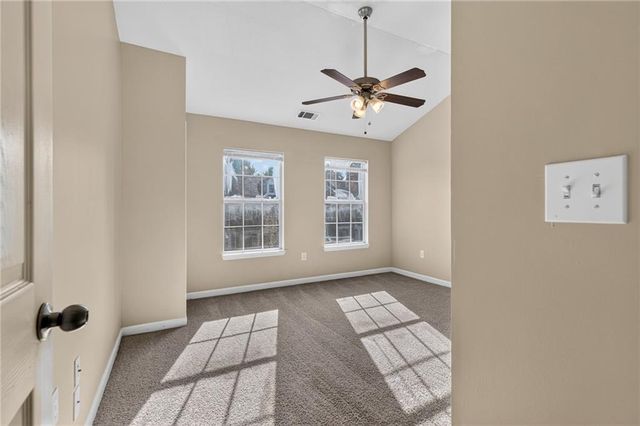 2161 Del Lago Circle NW, Kennesaw, GA 30152