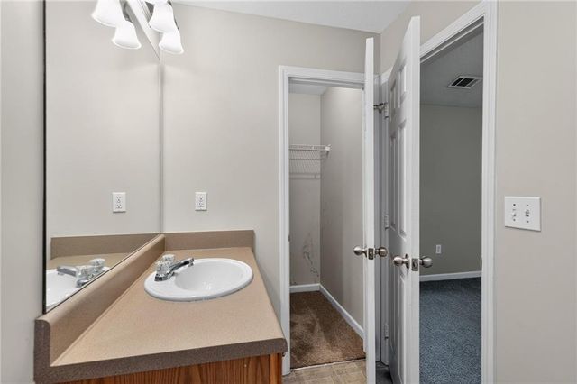2161 Del Lago Circle NW, Kennesaw, GA 30152