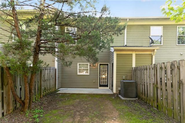 2161 Del Lago Circle NW, Kennesaw, GA 30152
