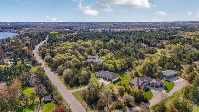 4777 Pine Point Road, Sartell, MN 56377