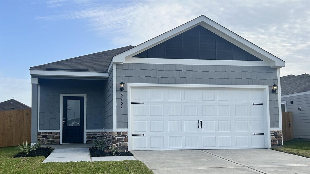 6423 Winter Elm Street, Houston, TX 77048