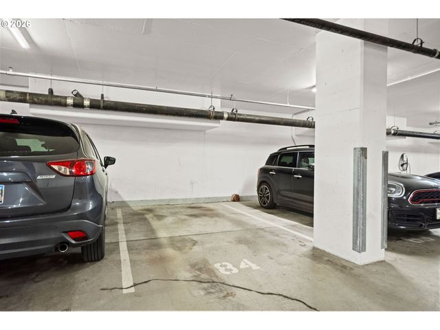 937 Nw GLISAN St 430, Portland, OR 97209