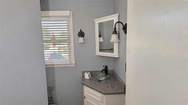12836 Saint Andrews Drive, Kansas City, MO 64145