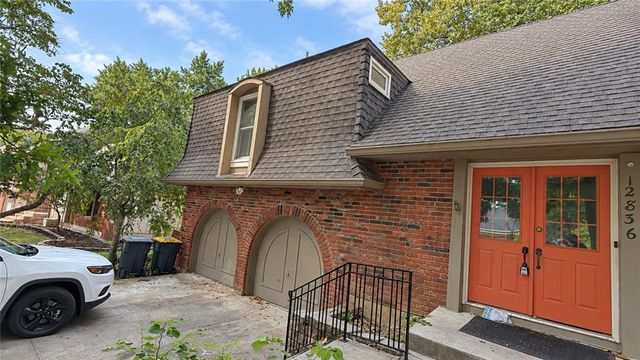 12836 Saint Andrews Drive, Kansas City, MO 64145