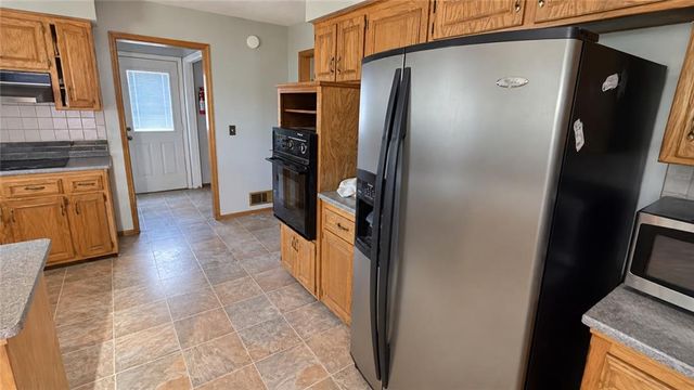 12836 Saint Andrews Drive, Kansas City, MO 64145