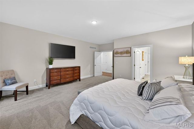 2 Kandahar Court, St Charles, MO 63303
