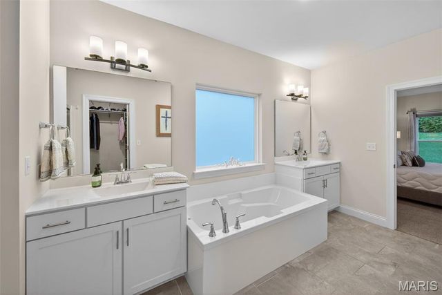 2 Kandahar Court, St Charles, MO 63303