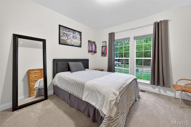 2 Kandahar Court, St Charles, MO 63303