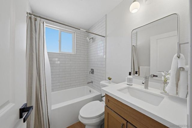14212 Tobiasson Rd, Poway, CA 92064