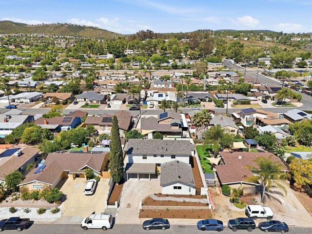 14212 Tobiasson Rd, Poway, CA 92064
