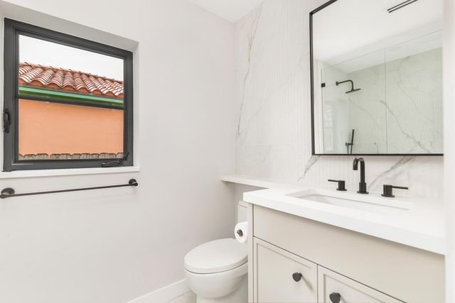 352 Palmetto Street, West Palm Beach, FL 33405