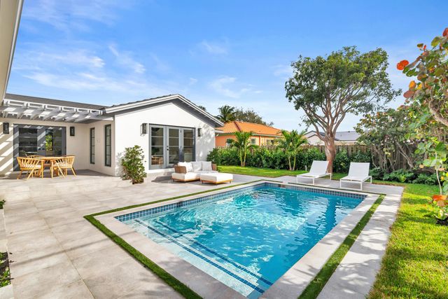 352 Palmetto Street, West Palm Beach, FL 33405