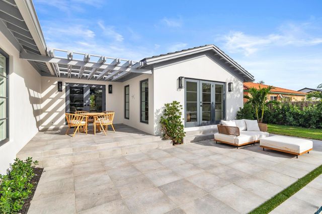 352 Palmetto Street, West Palm Beach, FL 33405