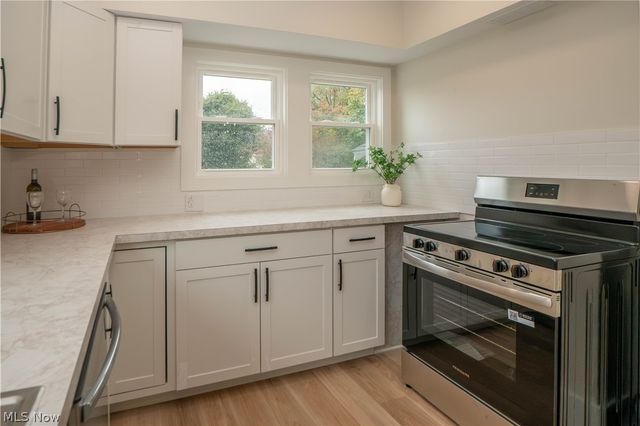 1250 Saint Michaels Avenue, Akron, OH 44320