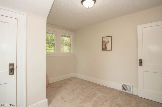1250 Saint Michaels Avenue, Akron, OH 44320