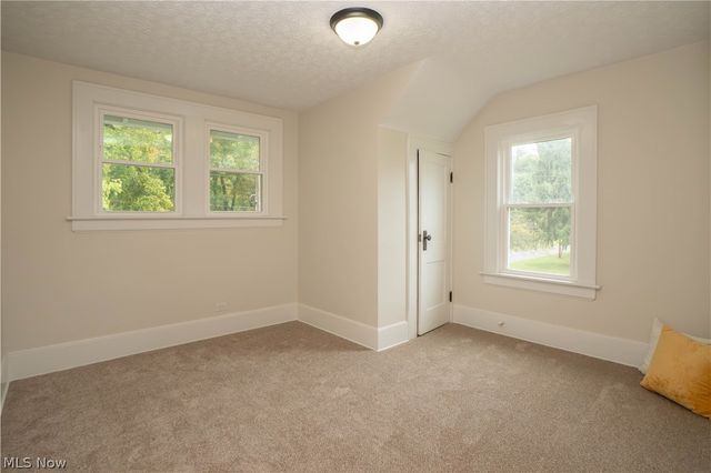 1250 Saint Michaels Avenue, Akron, OH 44320