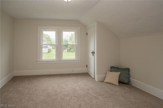 1250 Saint Michaels Avenue, Akron, OH 44320