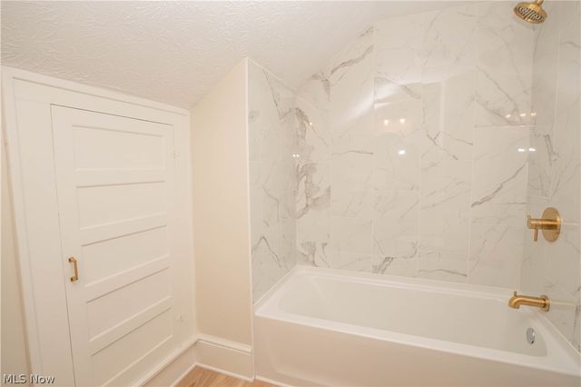 1250 Saint Michaels Avenue, Akron, OH 44320