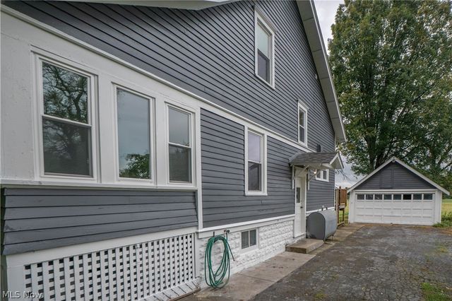 1250 Saint Michaels Avenue, Akron, OH 44320