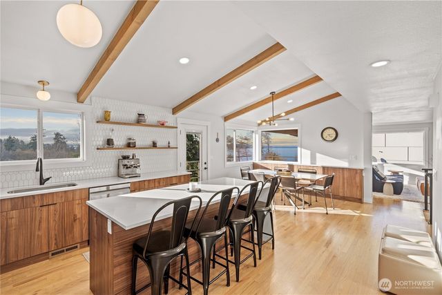 29603 1st Avenue S, Federal Way, WA 98003