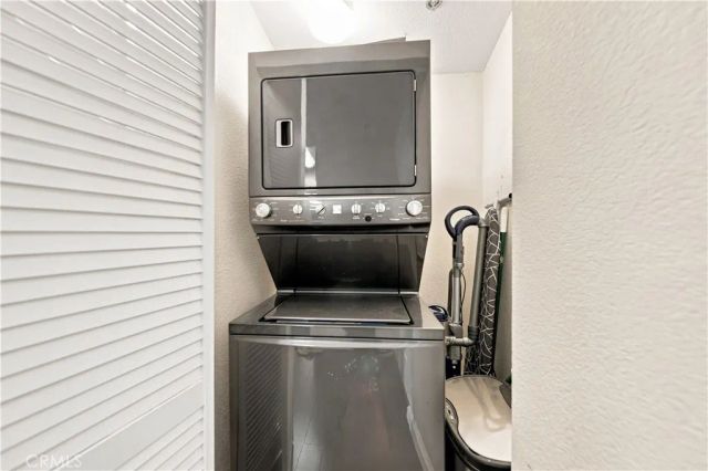 838 Pine 515, Long Beach, CA 90813