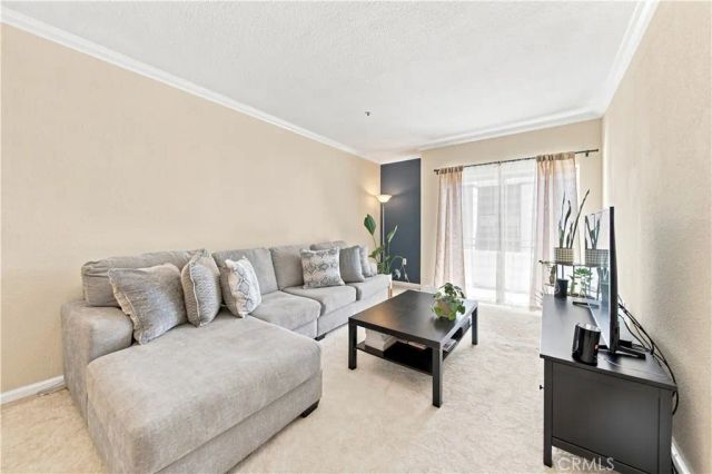 838 Pine 515, Long Beach, CA 90813