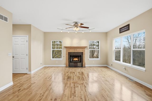 1812 Briam Drive, Valparaiso, IN 46383