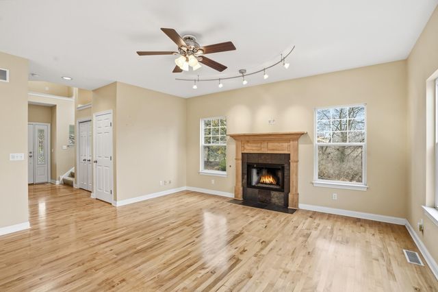 1812 Briam Drive, Valparaiso, IN 46383