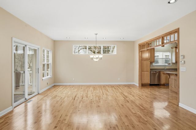 1812 Briam Drive, Valparaiso, IN 46383