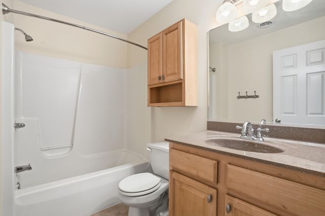 1812 Briam Drive, Valparaiso, IN 46383