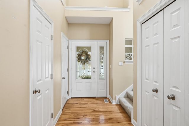 1812 Briam Drive, Valparaiso, IN 46383