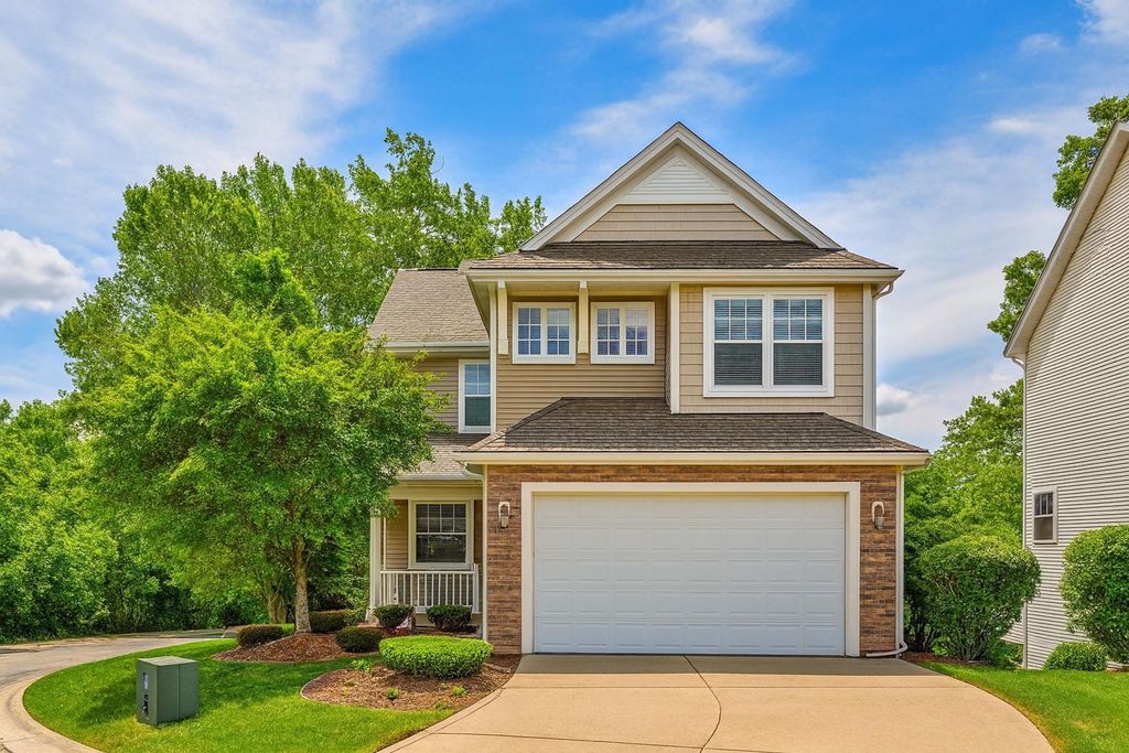 1812 Briam Drive, Valparaiso, IN 46383