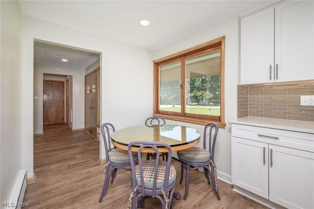 919 Robinson Avenue, Barberton, OH 44203