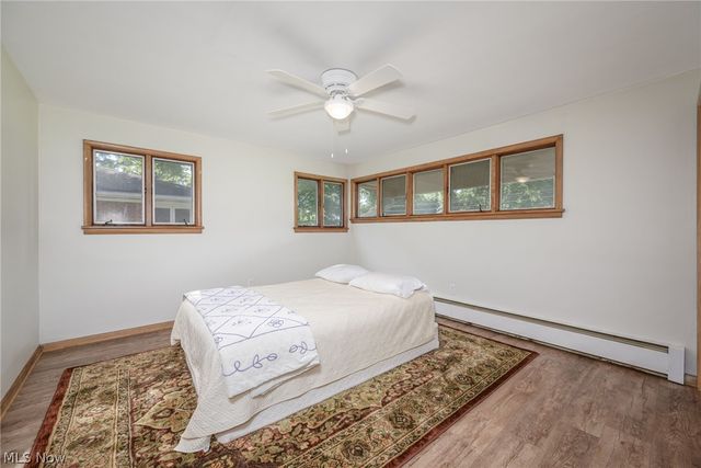 919 Robinson Avenue, Barberton, OH 44203