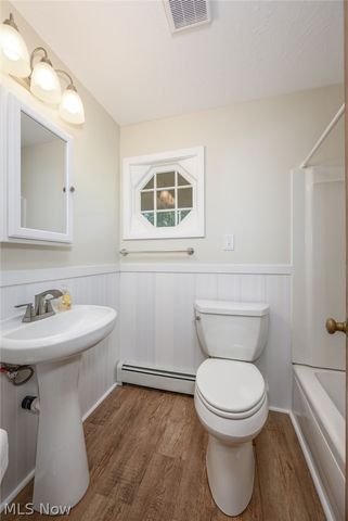 919 Robinson Avenue, Barberton, OH 44203