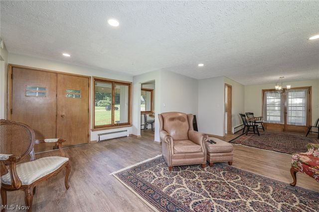 919 Robinson Avenue, Barberton, OH 44203
