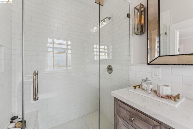 23 Monte Avenue, Piedmont, CA 94611