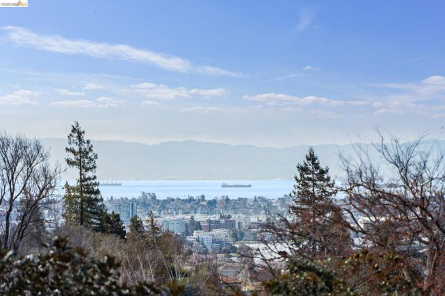 23 Monte Avenue, Piedmont, CA 94611