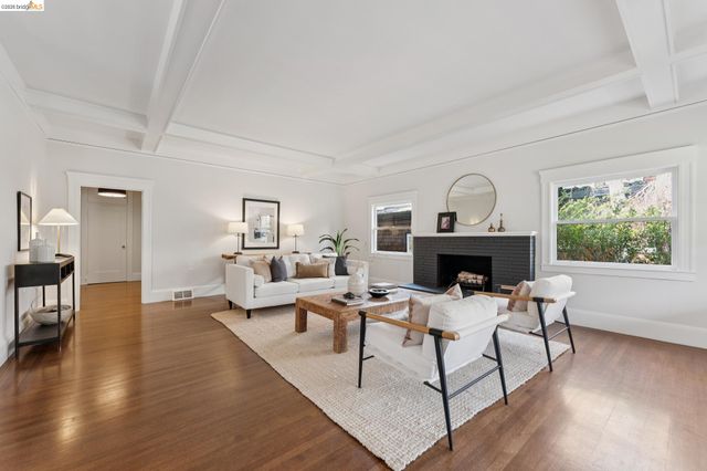 23 Monte Avenue, Piedmont, CA 94611