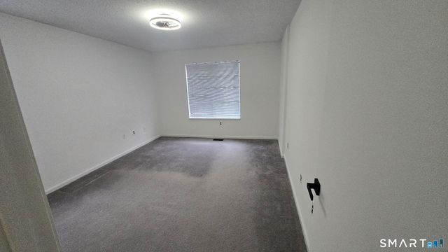 365 Mather Street APT 198, Hamden, CT 06514