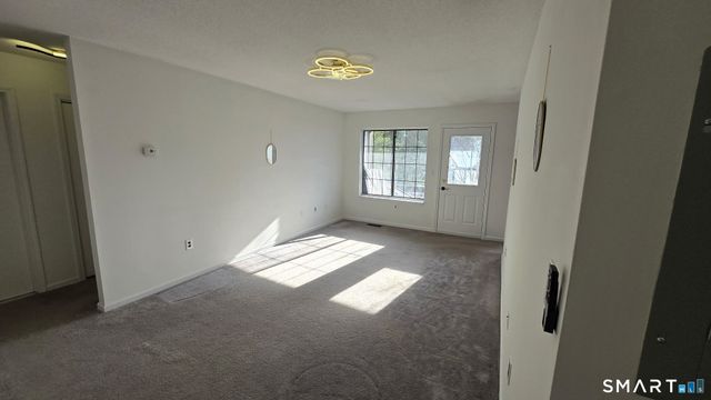 365 Mather Street APT 198, Hamden, CT 06514