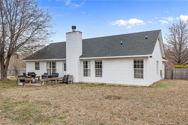 136 Chapel Hill Drive, Raeford, NC 28376