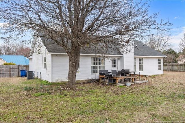 136 Chapel Hill Drive, Raeford, NC 28376