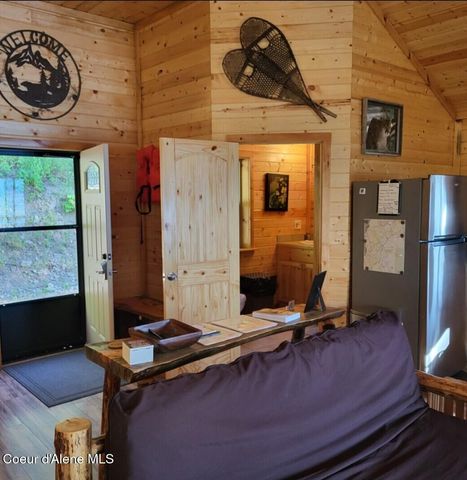 145 Cedar Dr, Bayview, ID 83803