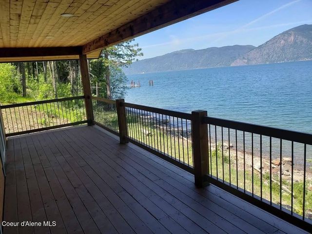 145 Cedar Dr, Bayview, ID 83803