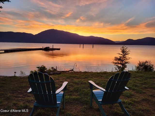 145 Cedar Dr, Bayview, ID 83803