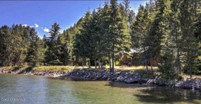 145 Cedar Dr, Bayview, ID 83803