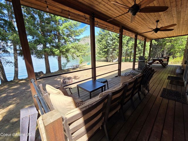 145 Cedar Dr, Bayview, ID 83803