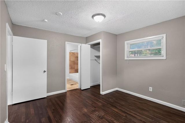 11403 Winchester Avenue, Kansas City, MO 64134