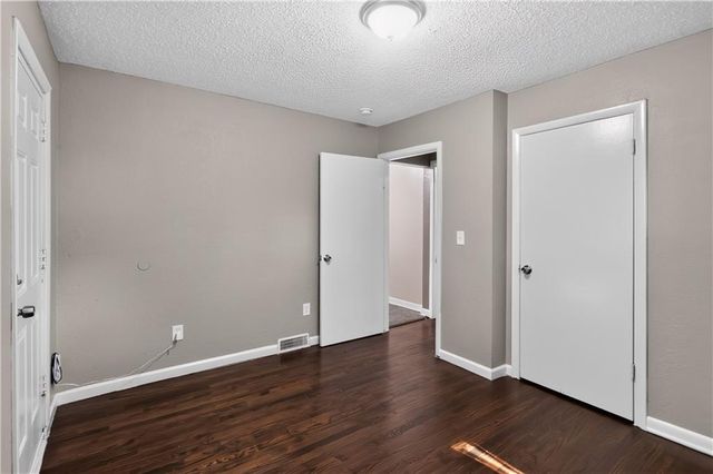 11403 Winchester Avenue, Kansas City, MO 64134